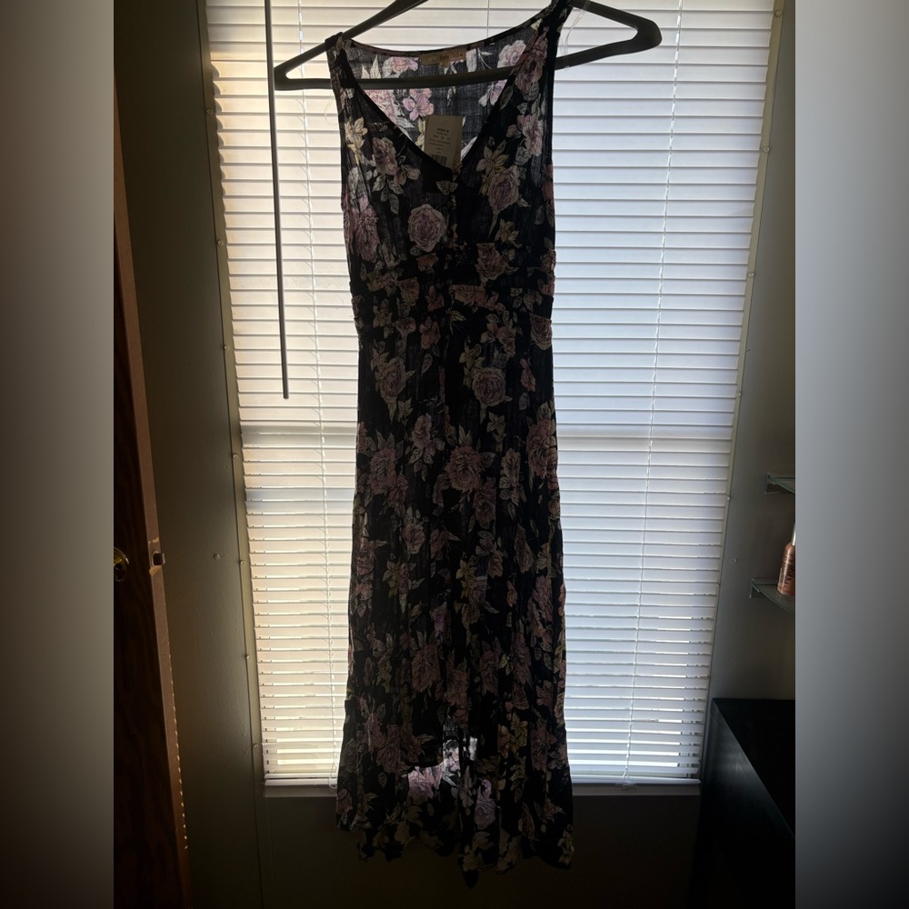 Women’s dress